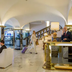 4* Hotel Shangri-la