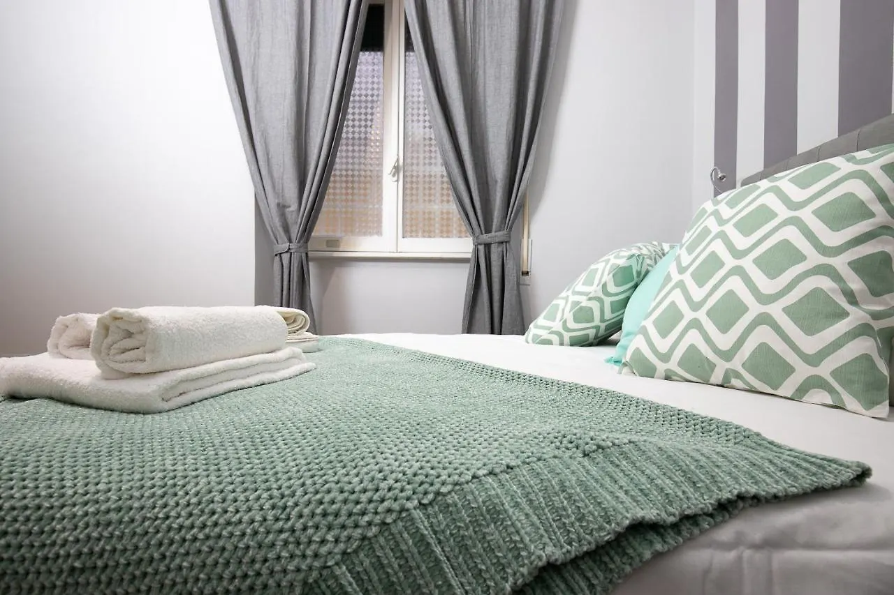 Relais Mantellini Bed & Breakfast Rome